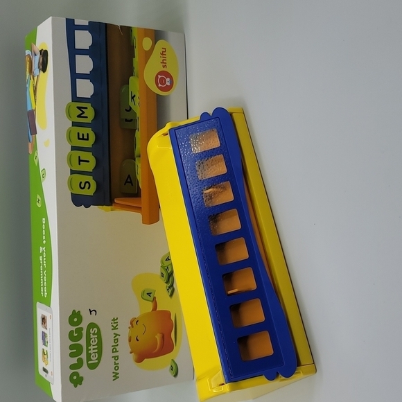 Shifu plugo letters word play kit - Picture 3 of 5